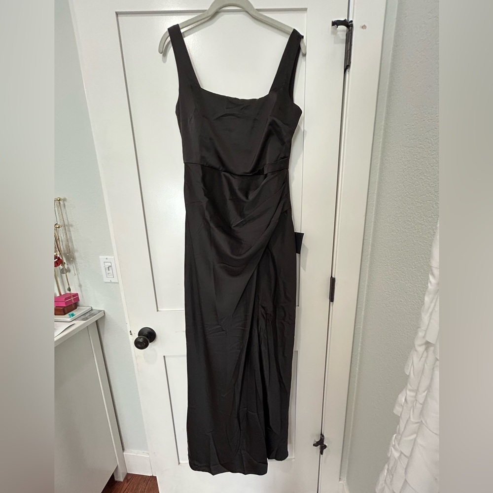 Lulu's Classic Black Maxi Dress